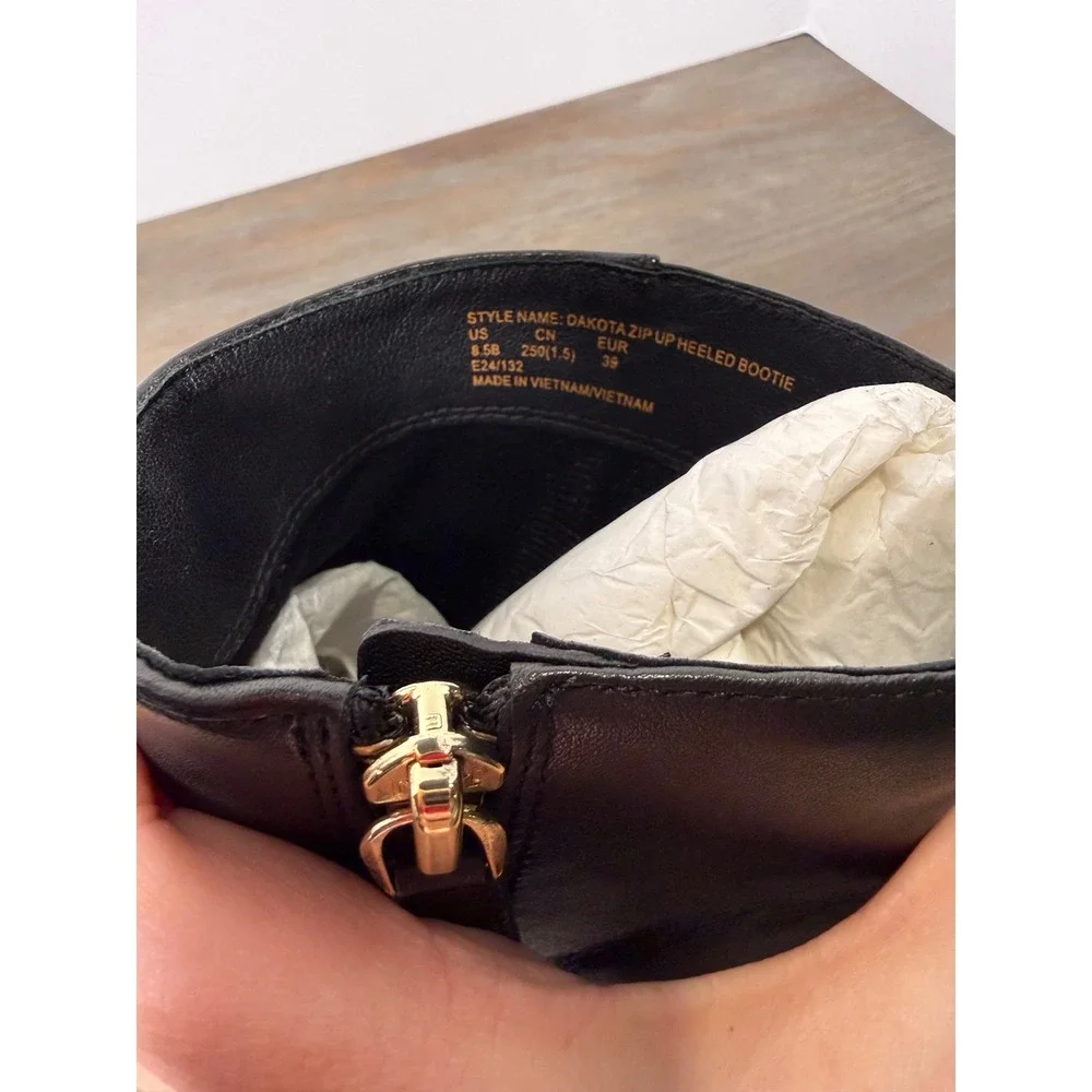 Kate‎ Spade Dakota Leather Zip-Up Booties Block Heel Logo Strap Black 8.5 New